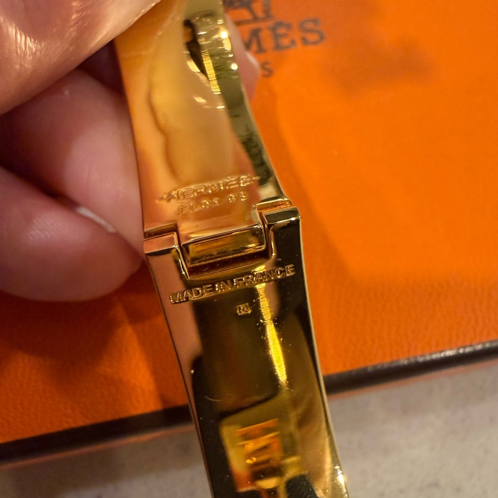 Hermes Clic H Bracelet Black Gold PM Authentic - Picture 7 of 11